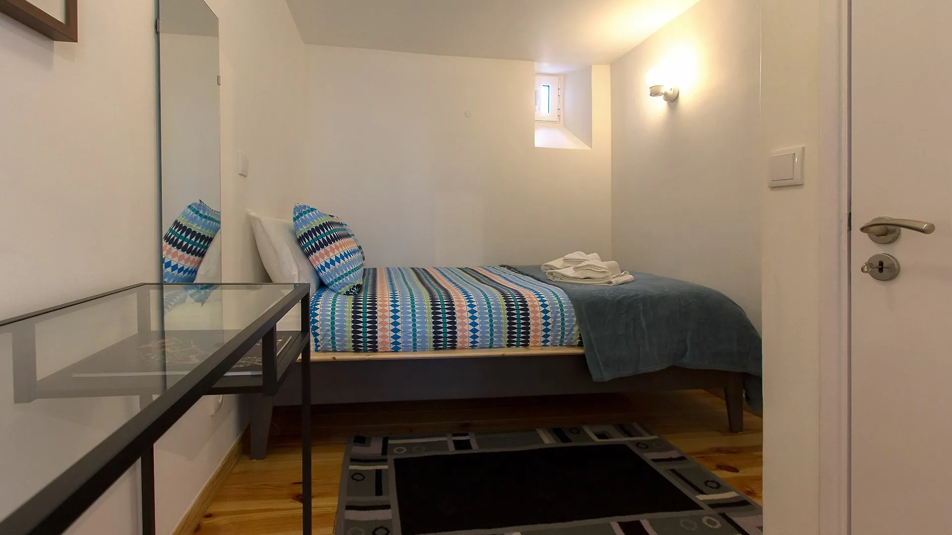 Santos Design By Homing Apartment Lisbon Portugal